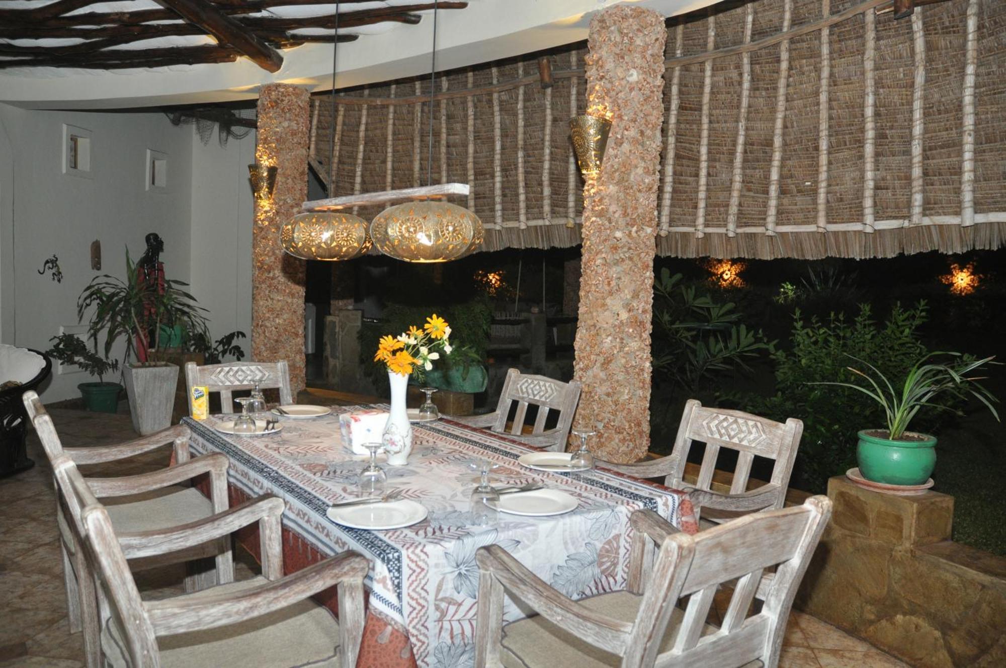 Amani Paradise - Luxury Villas شاطئ دياني المظهر الخارجي الصورة